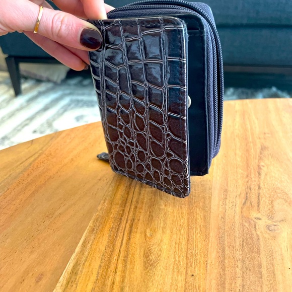 NWOT CARD & Change Holder, Black/ Purple faux snake Print - Picture 2 of 4